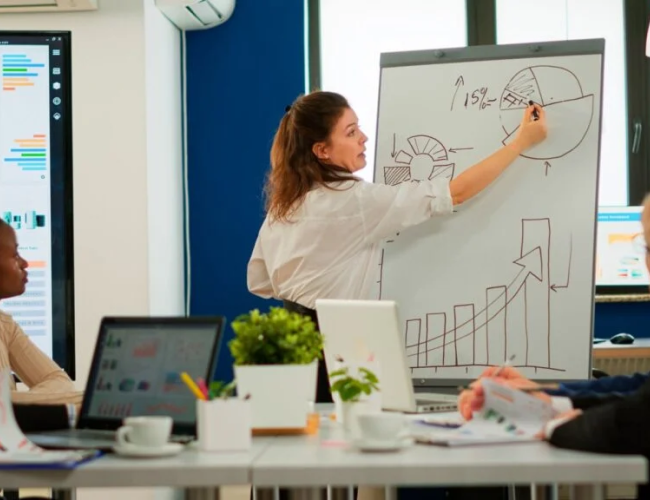 Guia do CMO 2026_ estratégias, desafios e oportunidades no B2B